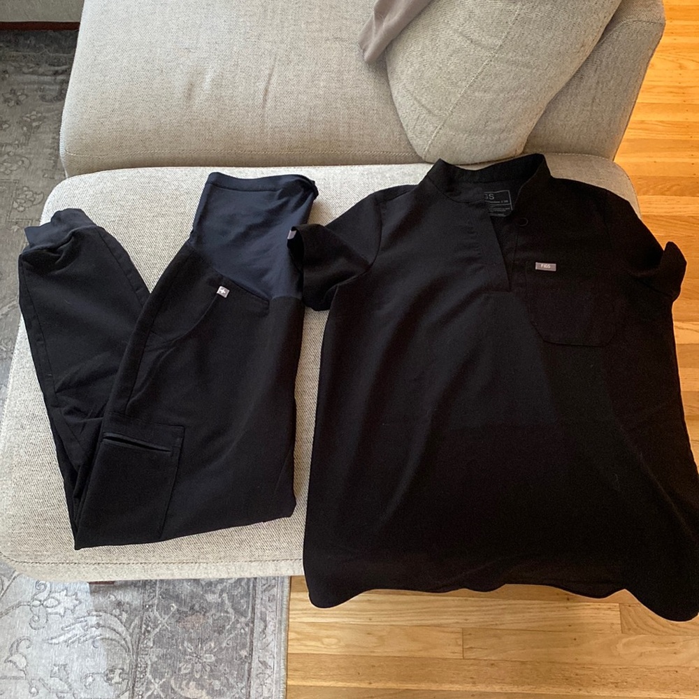 Figs Maternity Scrub Set